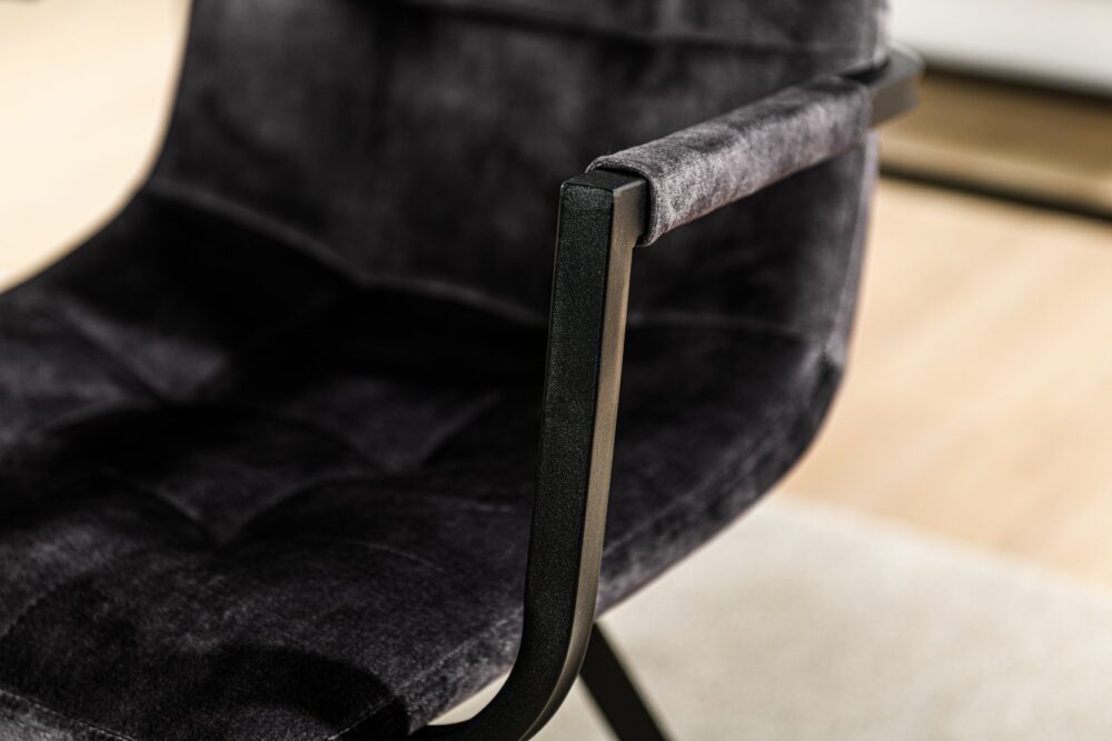 Eetkamerstoel Simone Leasen Detailfoto armleuning